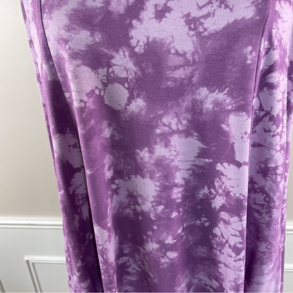 Torrid Super Soft V-Neck Handkerchief Cami. SZ:0. Purple Tie-Die. - Picture 3 of 14